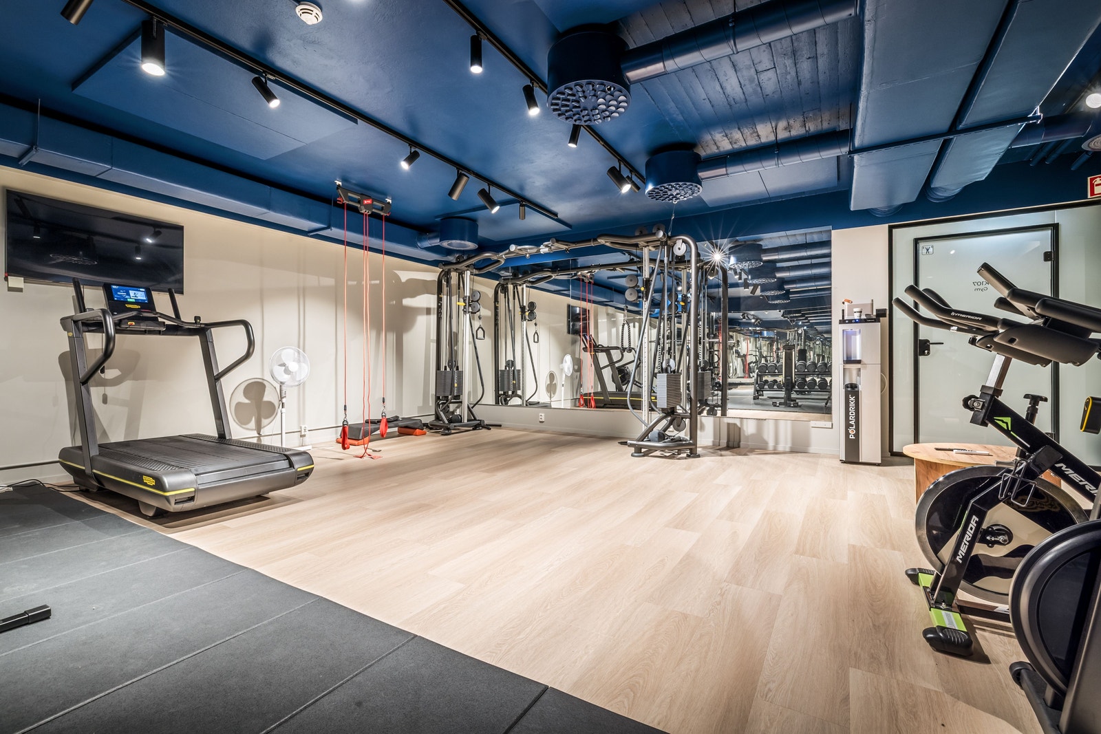 Kantine med salatbar, brød og varmmat i 5. etg. (tilleggstjeneste) Galleribilde