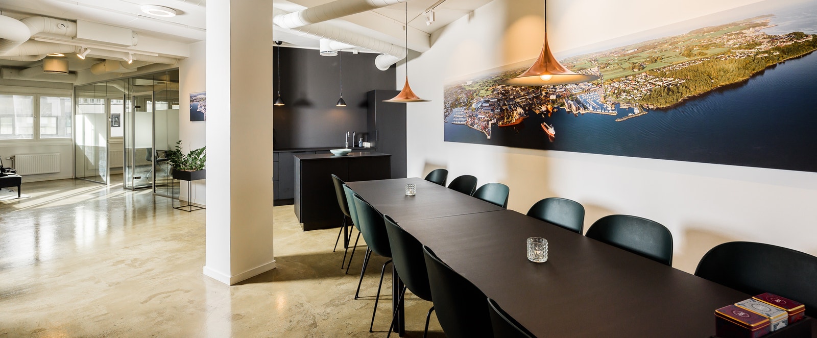 Gode kjøkkenfasiliteter og gode mingelarealer Galleribilde