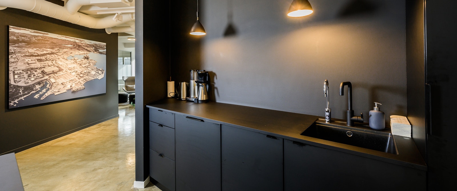 Gode kjøkkenfasiliteter og gode mingelarealer Galleribilde