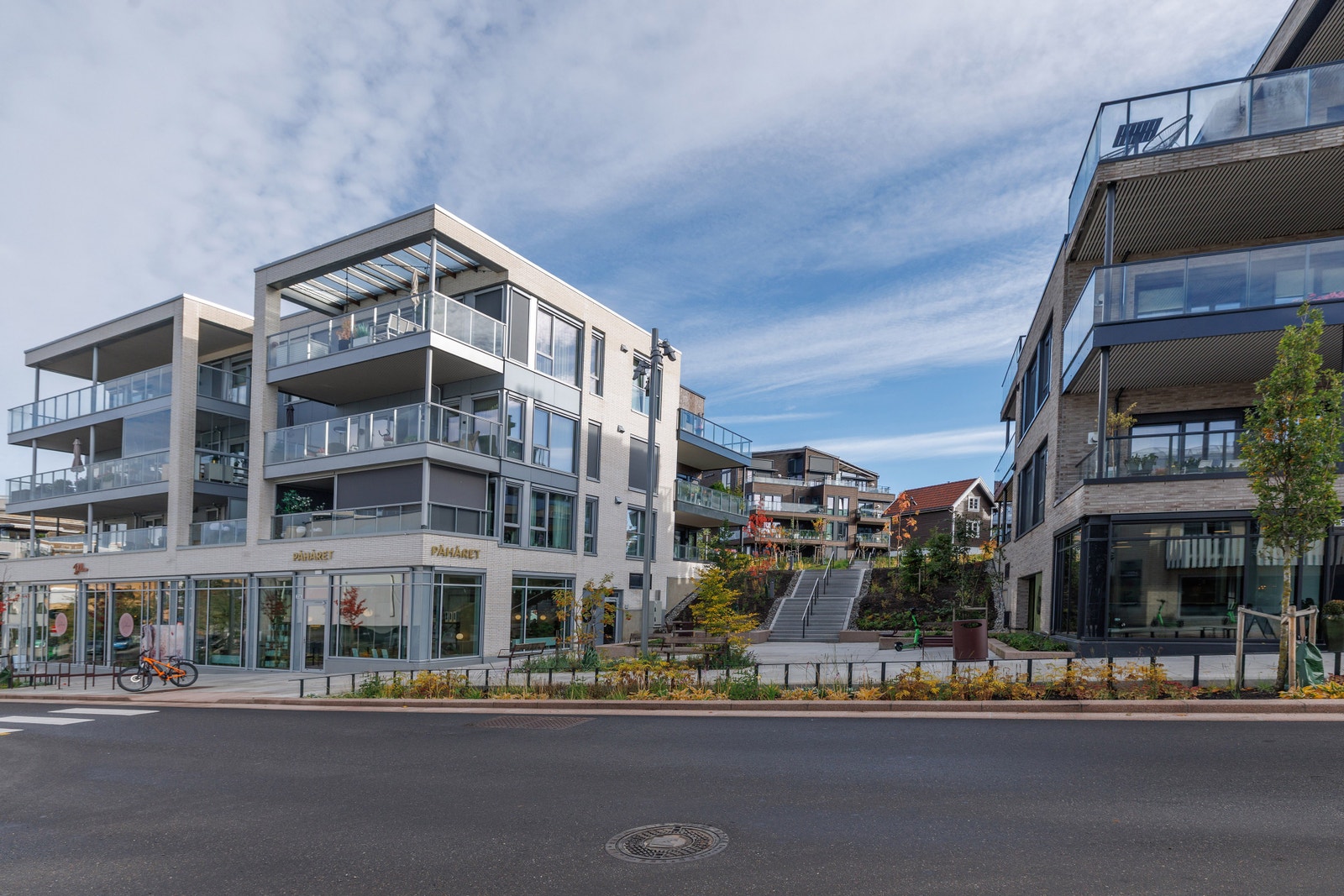 vis-à-vis LOKALENE Galleribilde