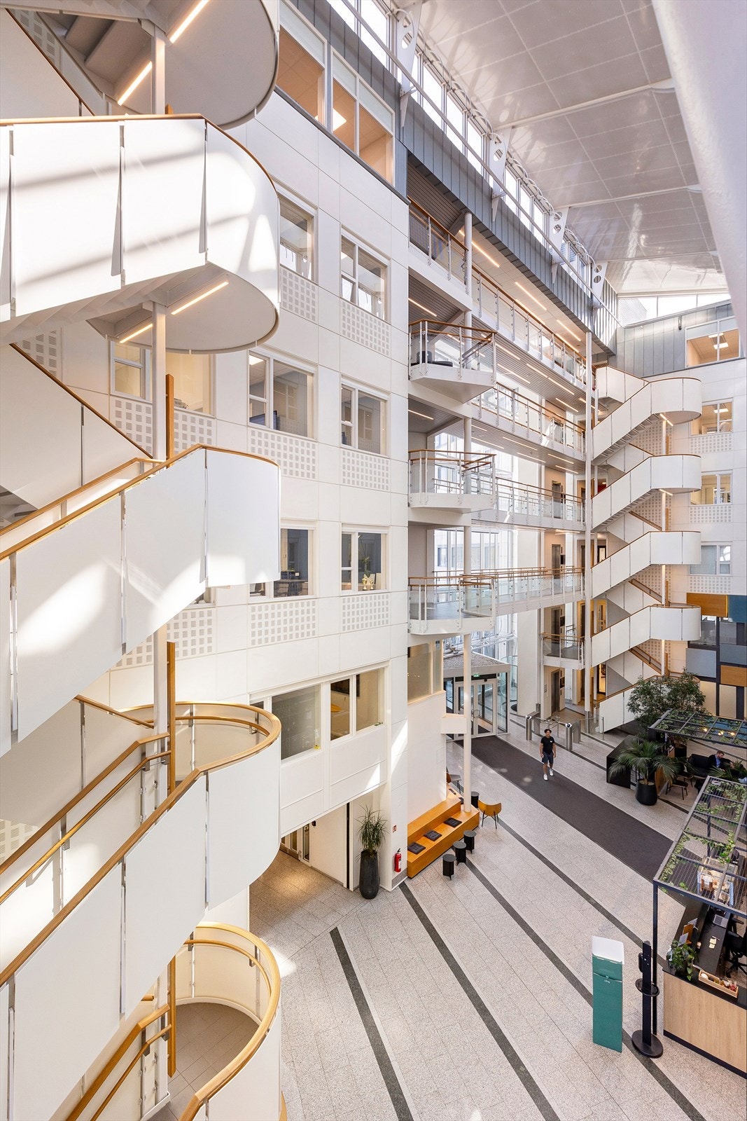 Stort og lufttig atrium Galleribilde