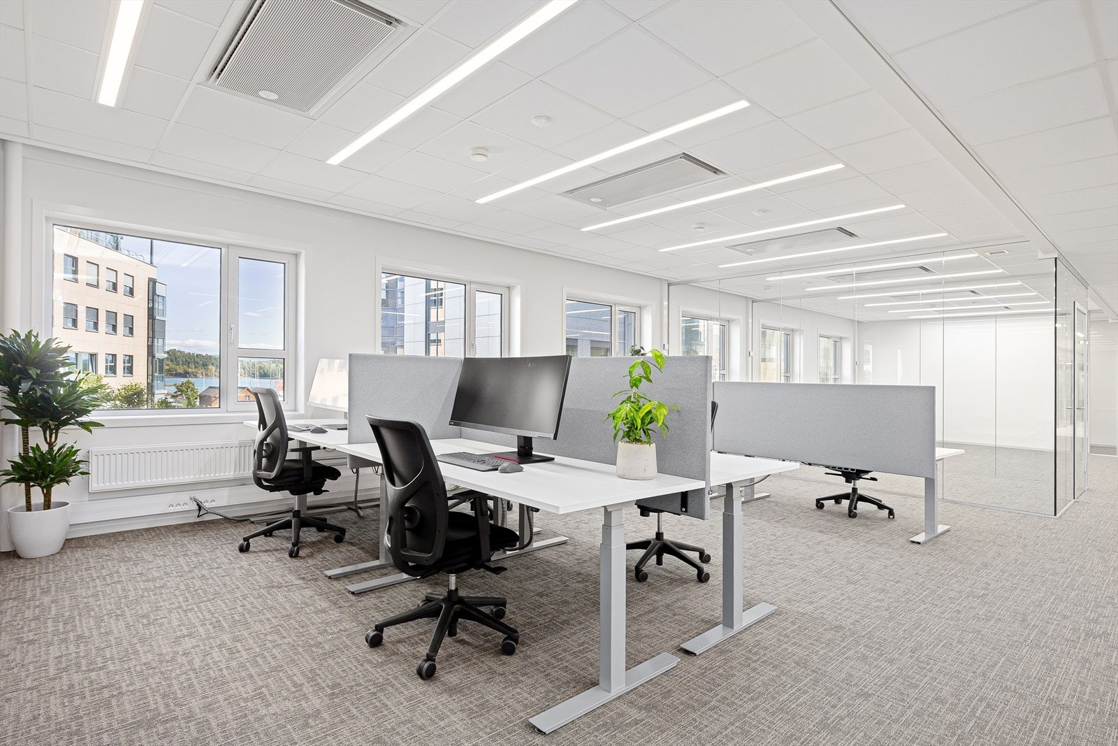 Totalerenoverte kontorlokaler Galleribilde