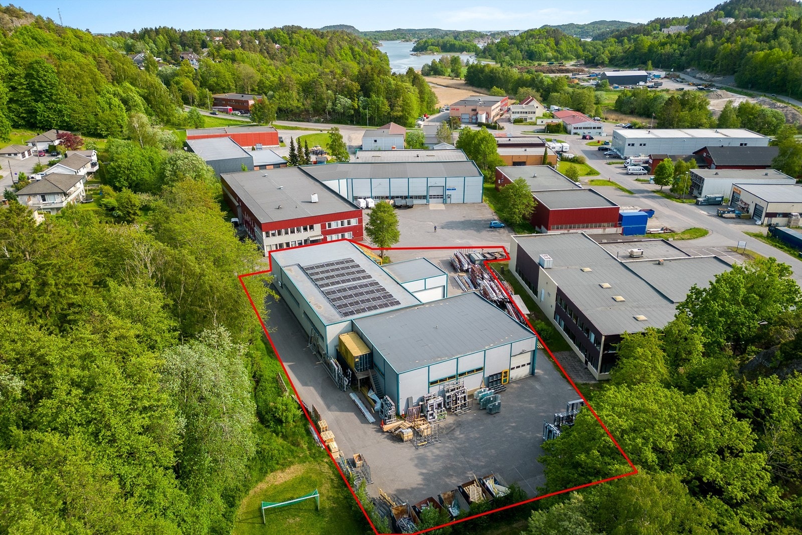 Solceller montert mai 2023 Galleribilde