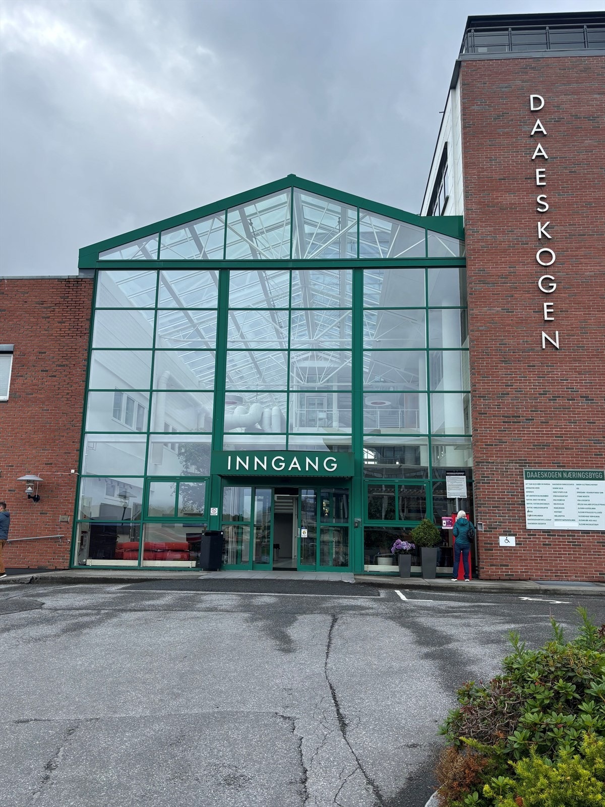 Fasade inngang.jpg Galleribilde