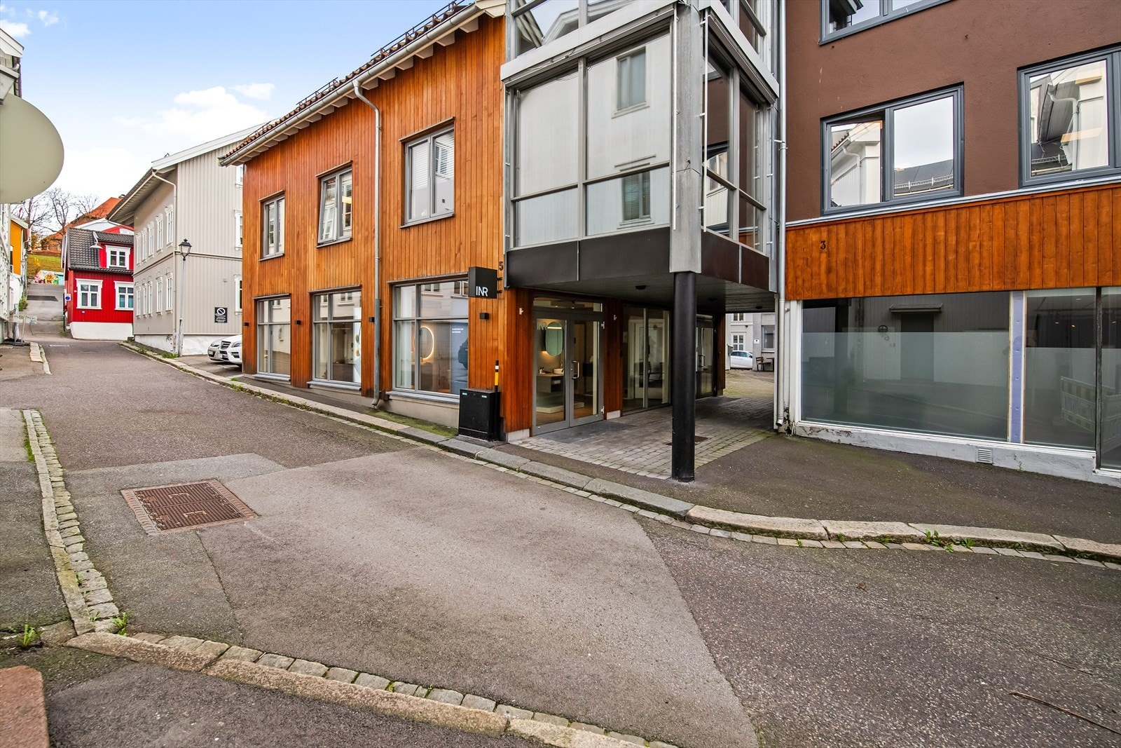 Fasade mot Prestegata Galleribilde