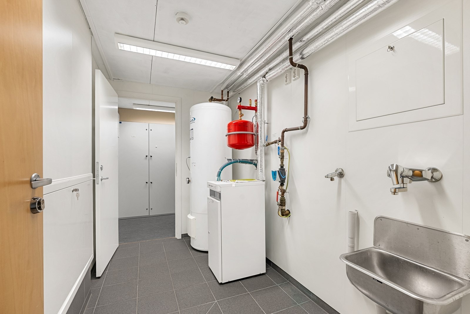 Teknisk rom. Det er balansert ventilasjonsanlegg. Galleribilde