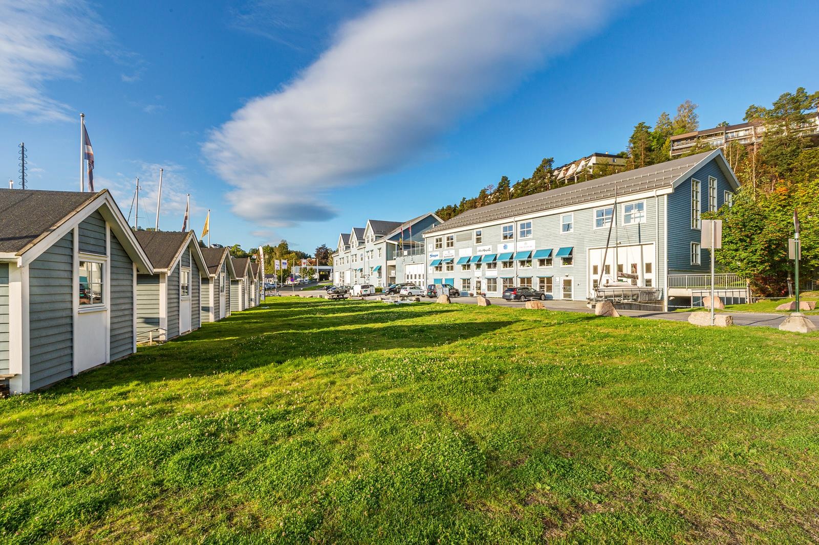 Leangbukta er vakker både sommer og vinter Galleribilde
