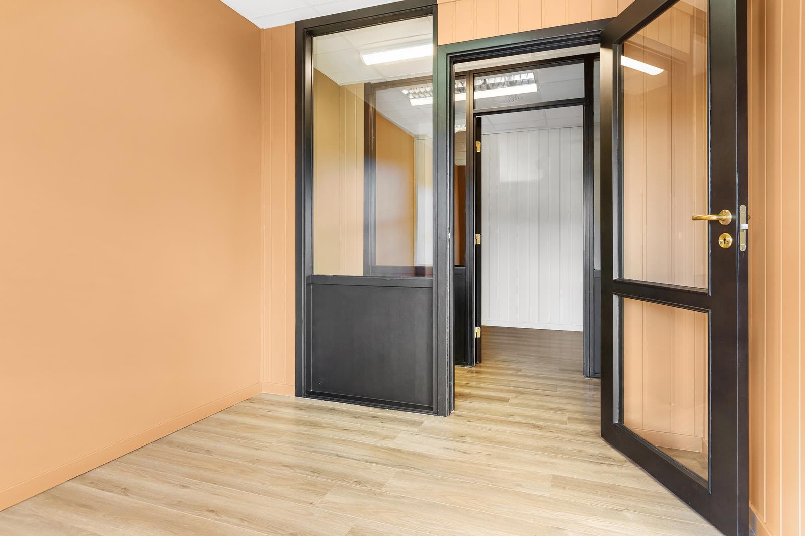 Alle cellekontorene kan lukkes og låses Galleribilde