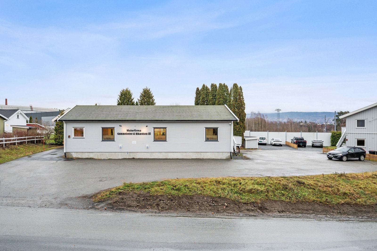 Cato Fegri v/Privatmegleren Hønefoss har gleden av å presentere Hofsfossveien 64! Galleribilde