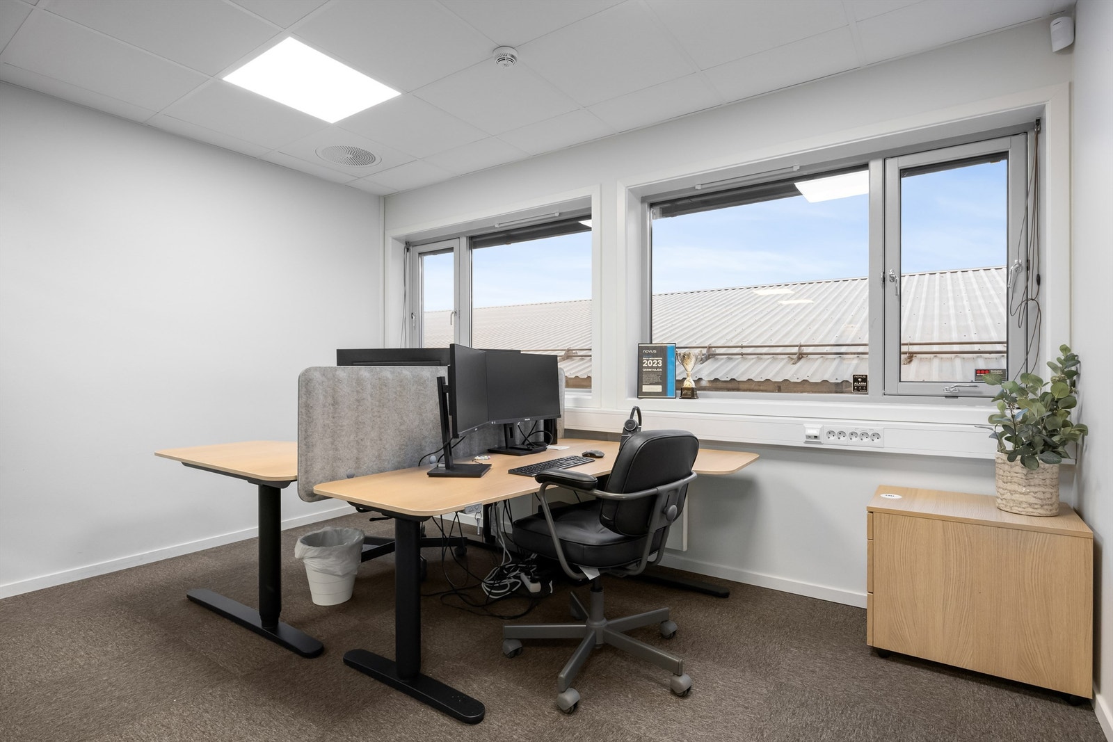 Cellekontorer i flere størrelser hvor man kan ha god plass alene, eller dele plass med kollegaer Galleribilde