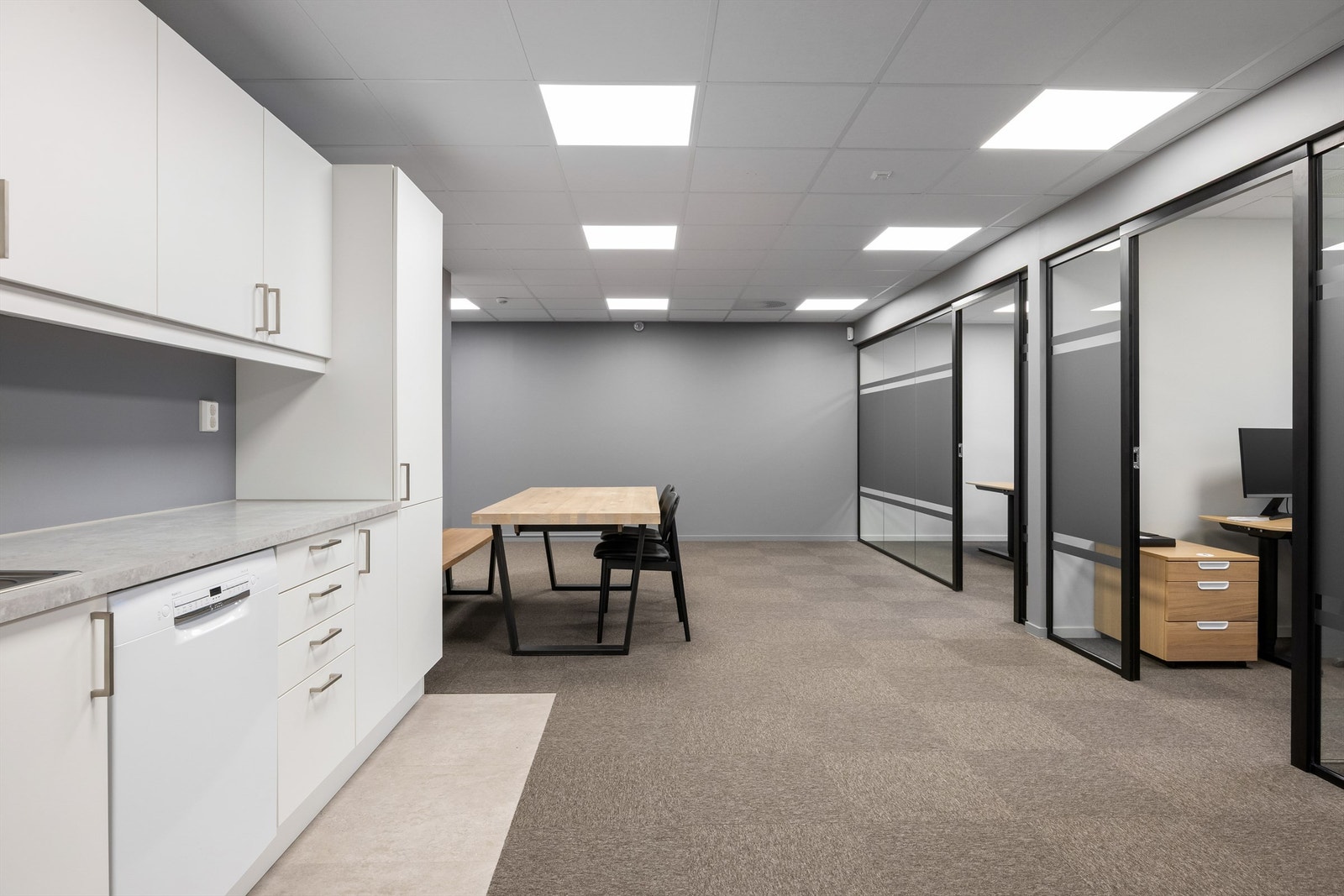 Lokalene har til sammen tre kjøkkensoner Galleribilde