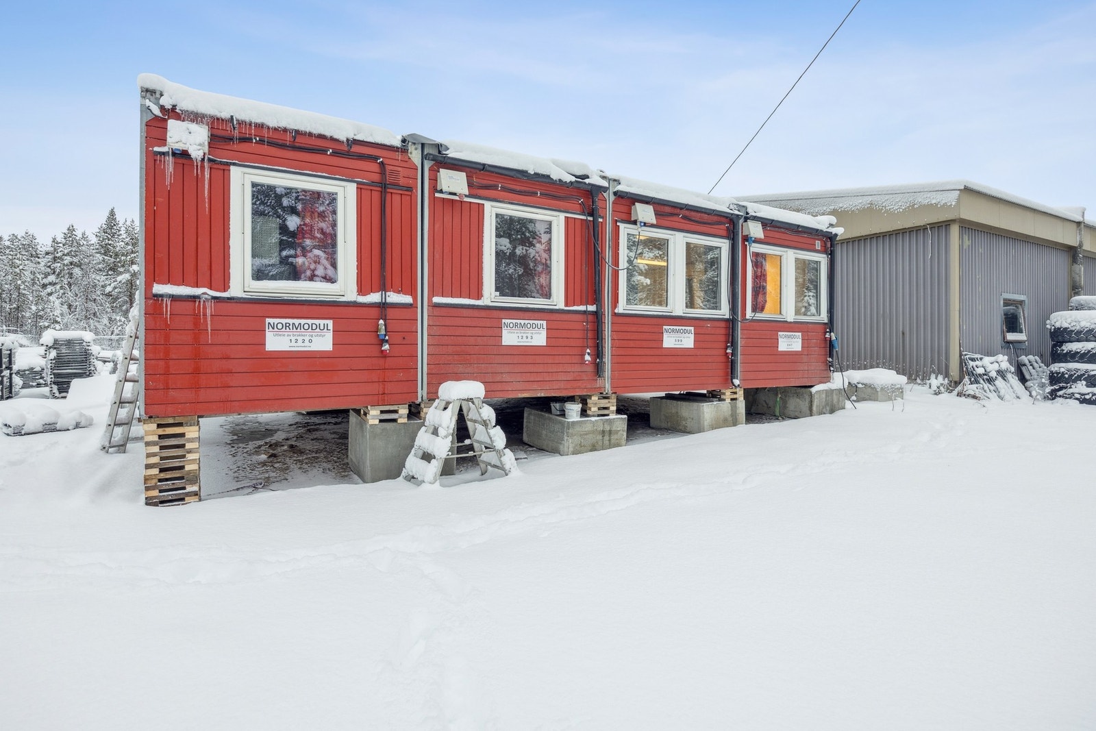 Brakkeriggen. Galleribilde