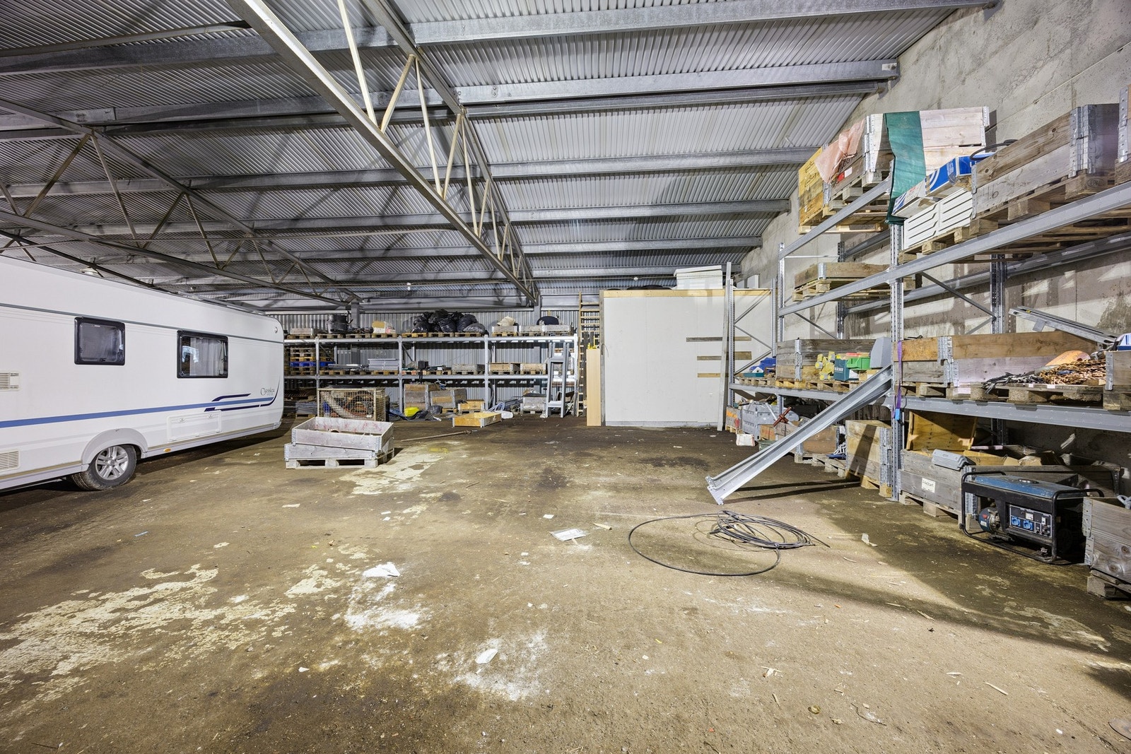 Lager innvendig. Galleribilde