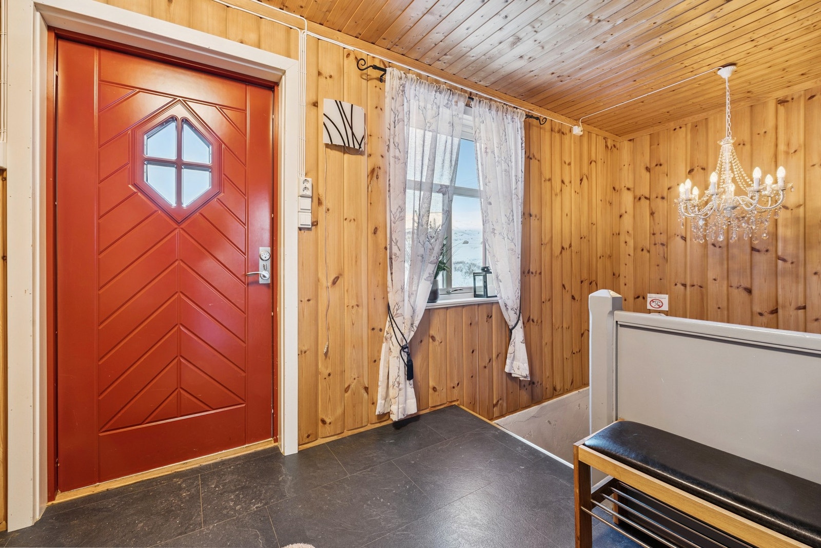 Bilder innvendig Snøheimvegen 138 "Tomtesætra" Galleribilde