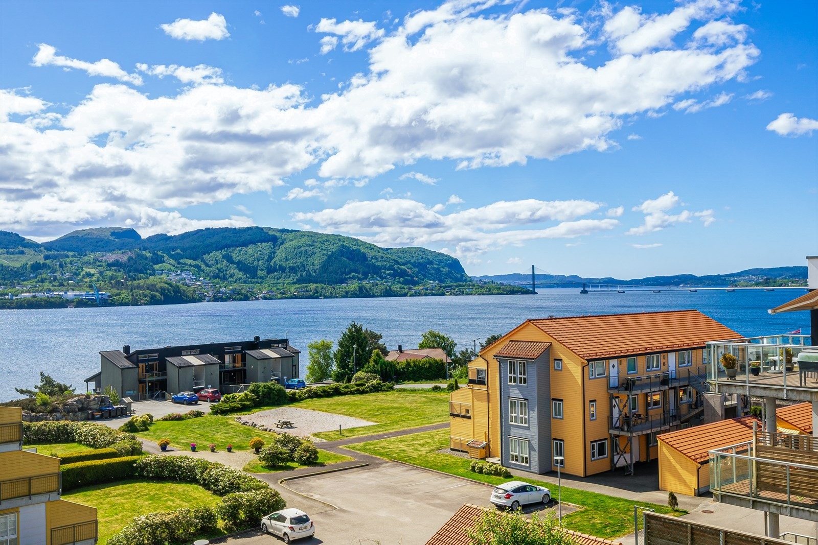 God utsikt sørvest fra eiendommen Galleribilde