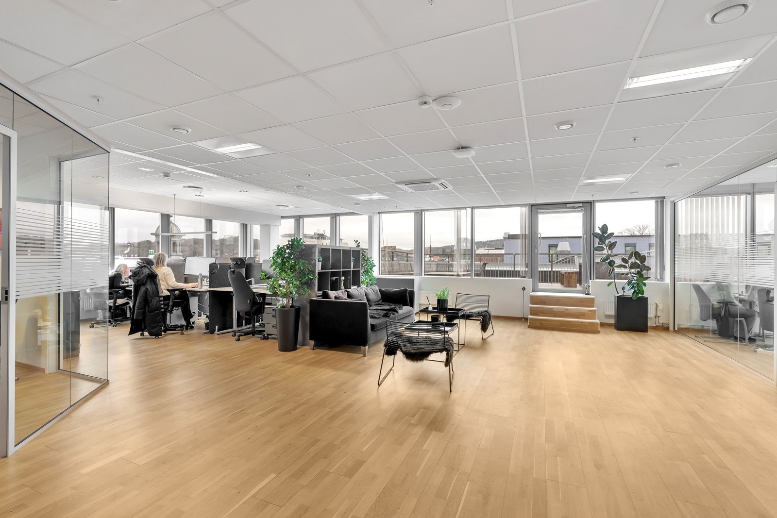 Åpent kontorlandskap - Kan deles av Galleribilde