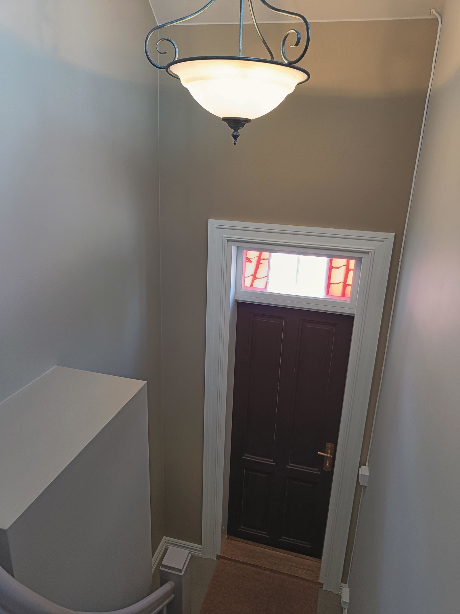 Inngangsdør boligdel Galleribilde