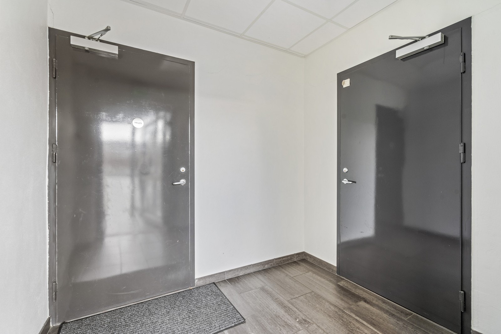 Felles entré/gang. Galleribilde