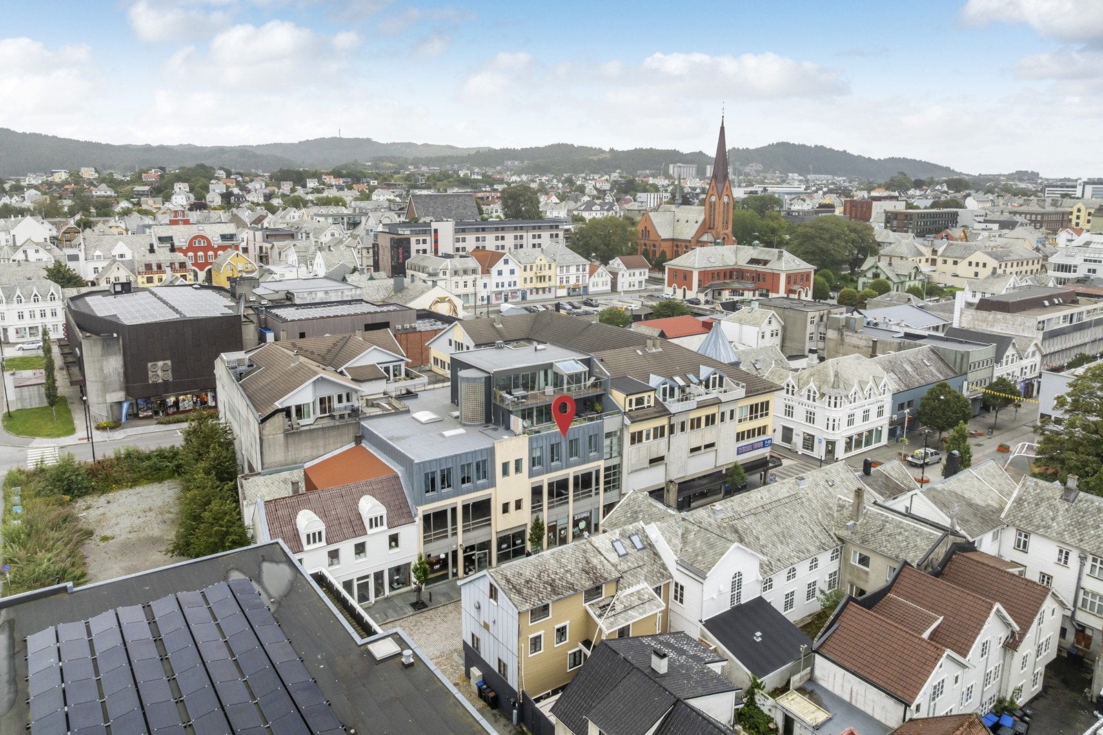Velkommen til Haraldsgata 181 - presentert av eiendomsmegler Lars Erik Sørgårdi v/Aktiv eiendomsmegling! Fotograf: Vestbris Galleribilde