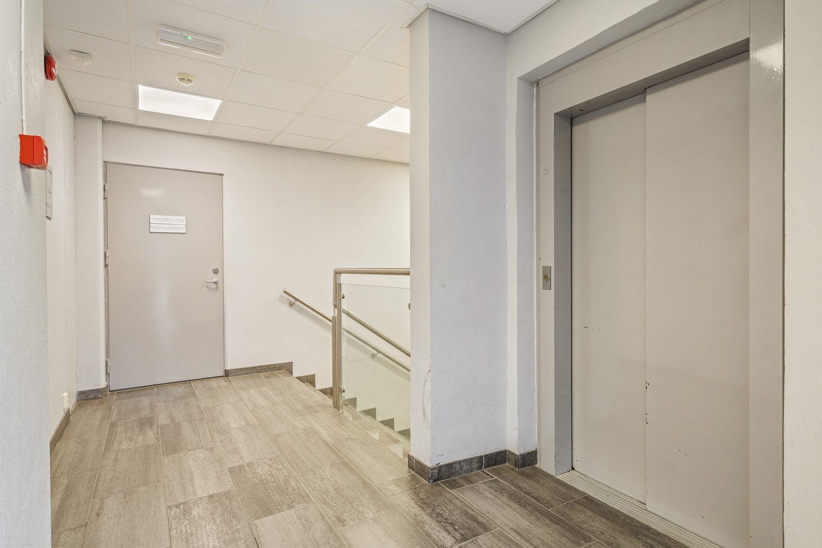 Fellesareal med heis. Galleribilde