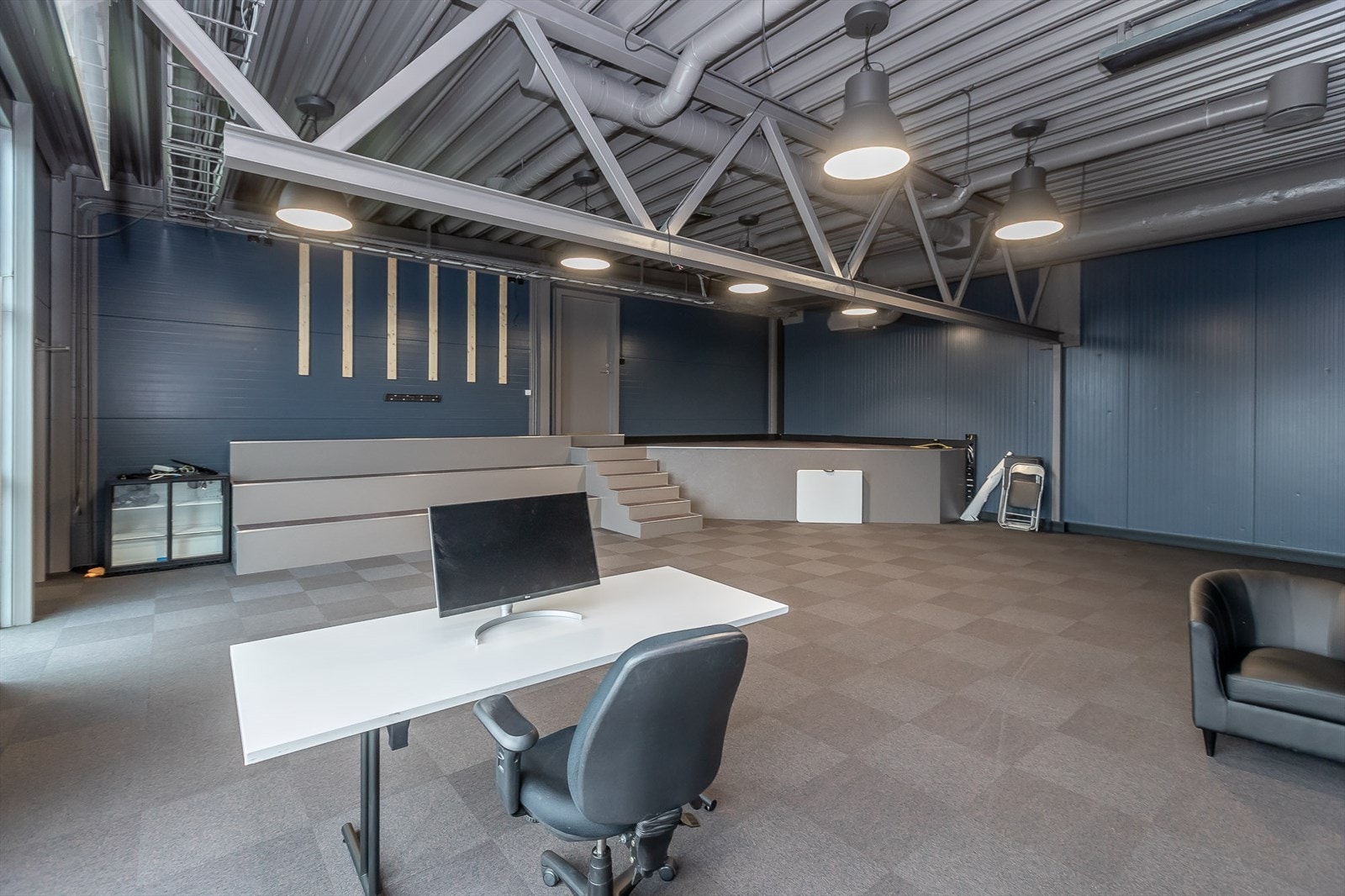 Showroom 2.etg. Galleribilde