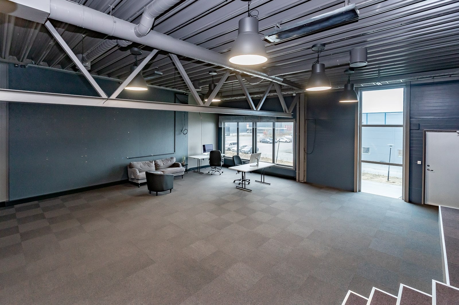 Showroom 2.etg. Galleribilde