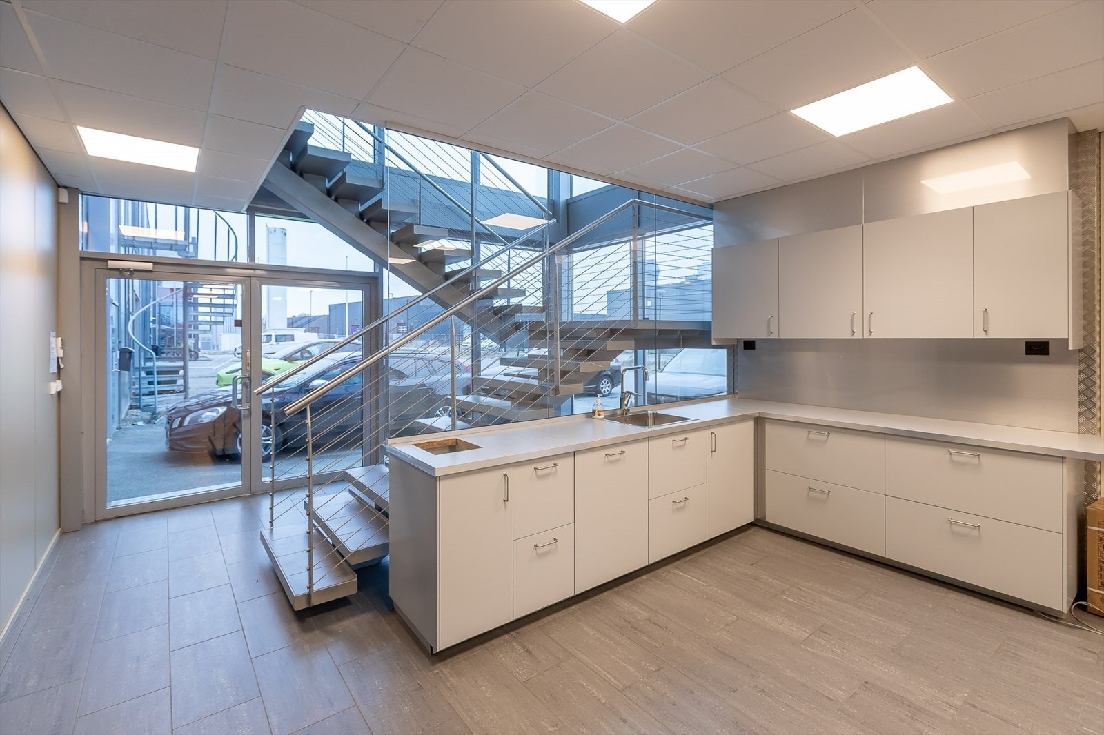 Showroom 1.etg. Galleribilde