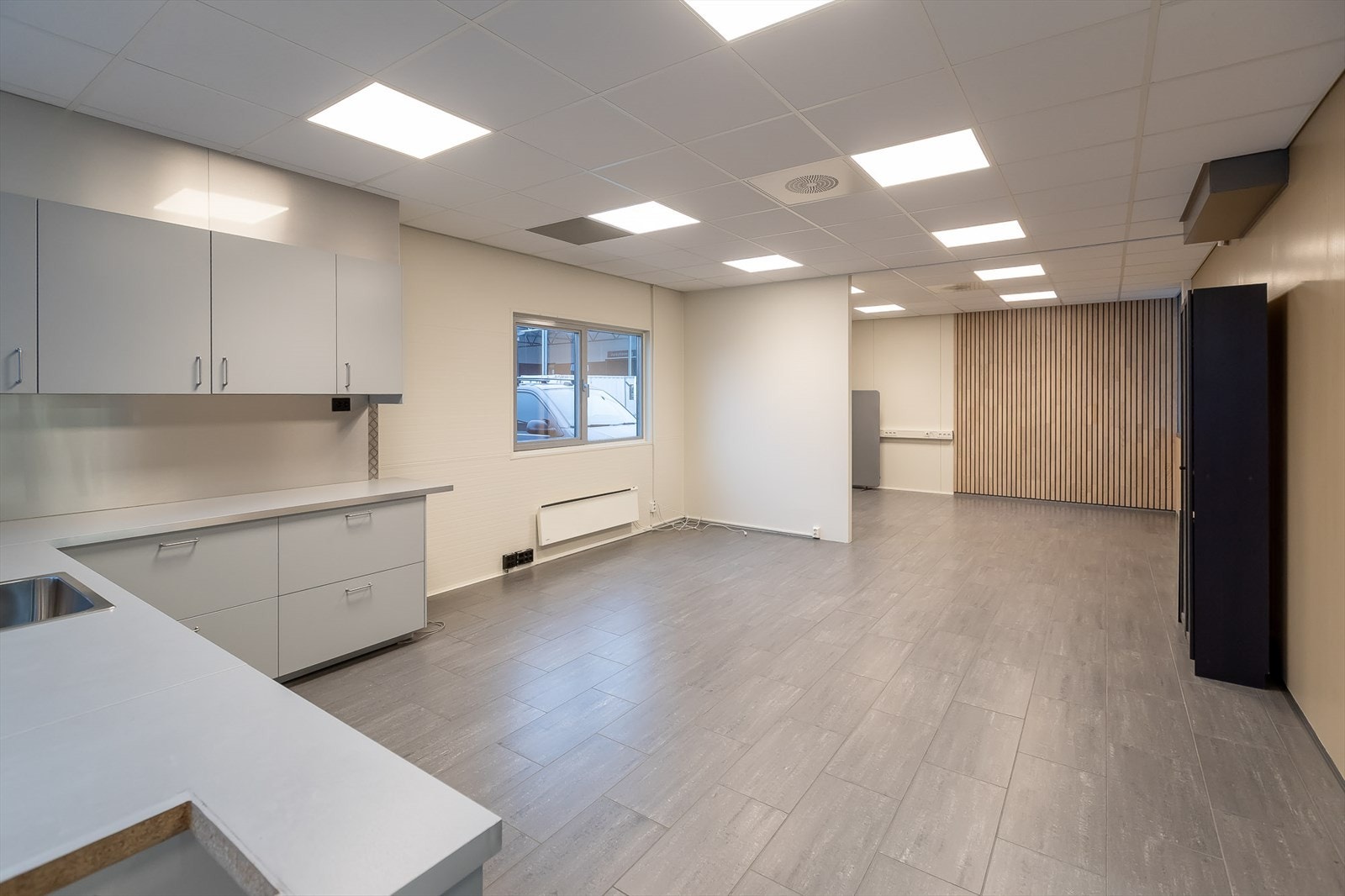 Showroom 1.etg. Galleribilde