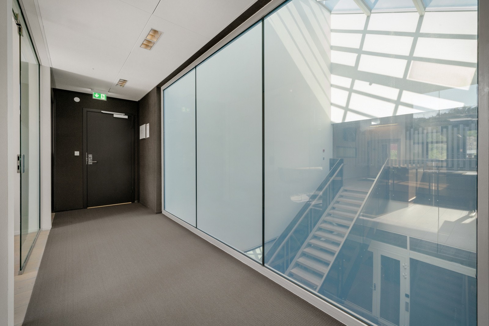 Gang, flotte lyse lokaler Galleribilde