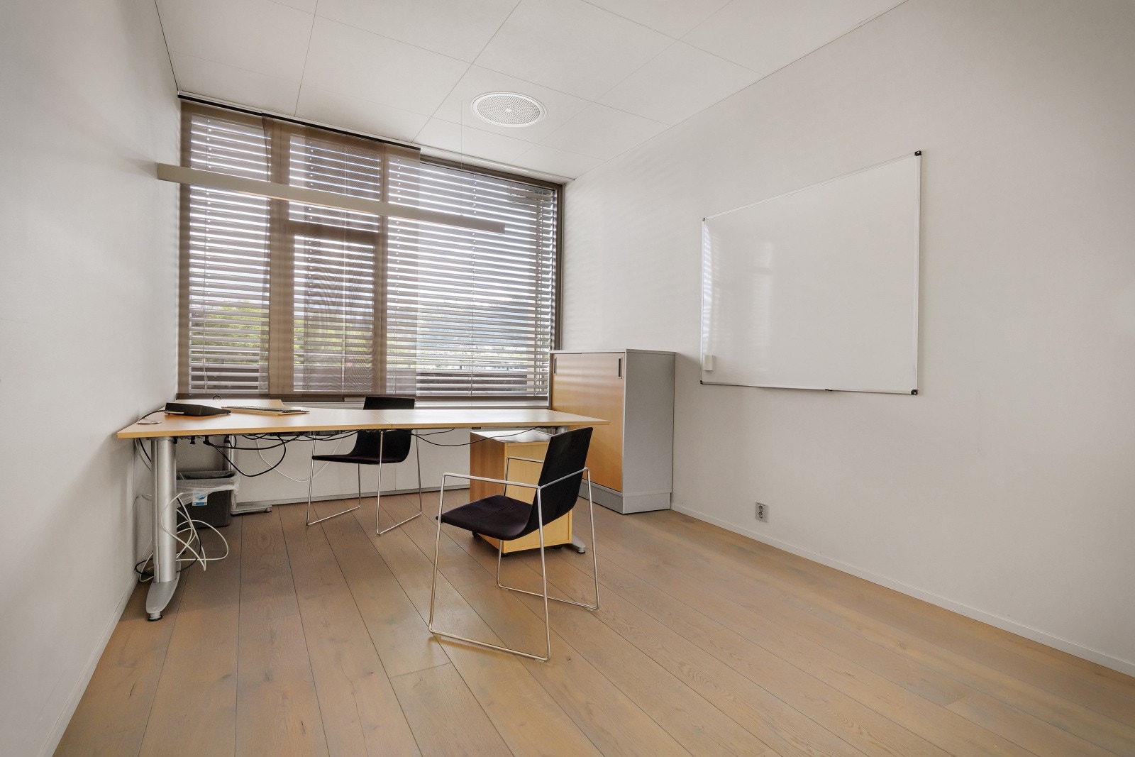 Praktiske kontorer i ulike størrelser Galleribilde