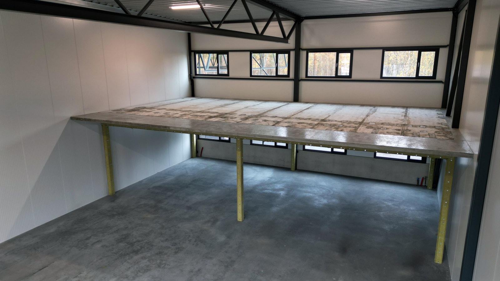 Seksjon 3 | Mesanin i hulldekke Galleribilde