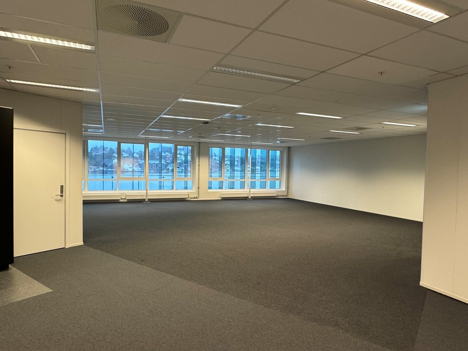 Åpen kontorløsning Galleribilde