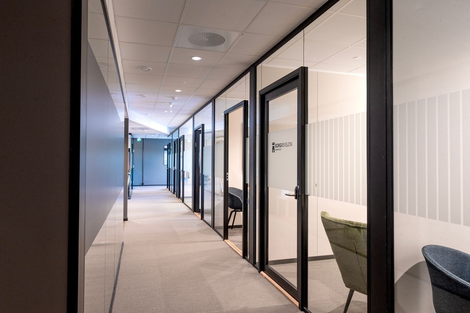 K3 var ferdig ombygd i september 25 og fremstår med moderne materialvalg Galleribilde