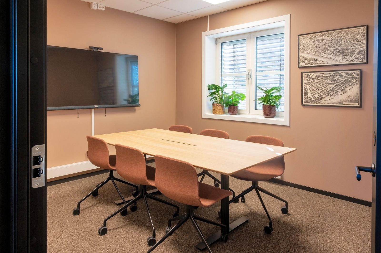 Felles møterom i K3 med plug-and-play Galleribilde