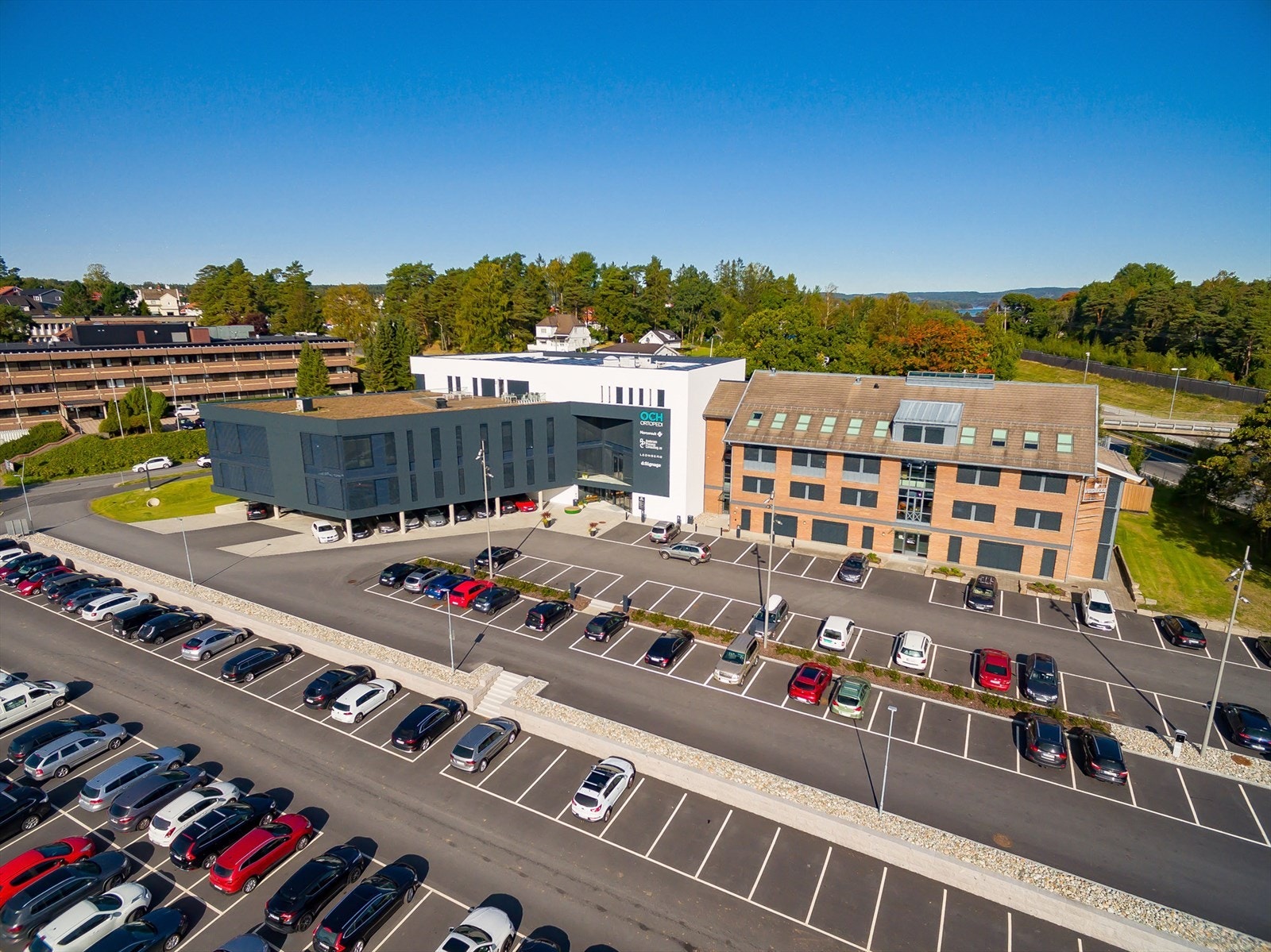 Parkeringsmulighet for både kunder og ansatte Galleribilde