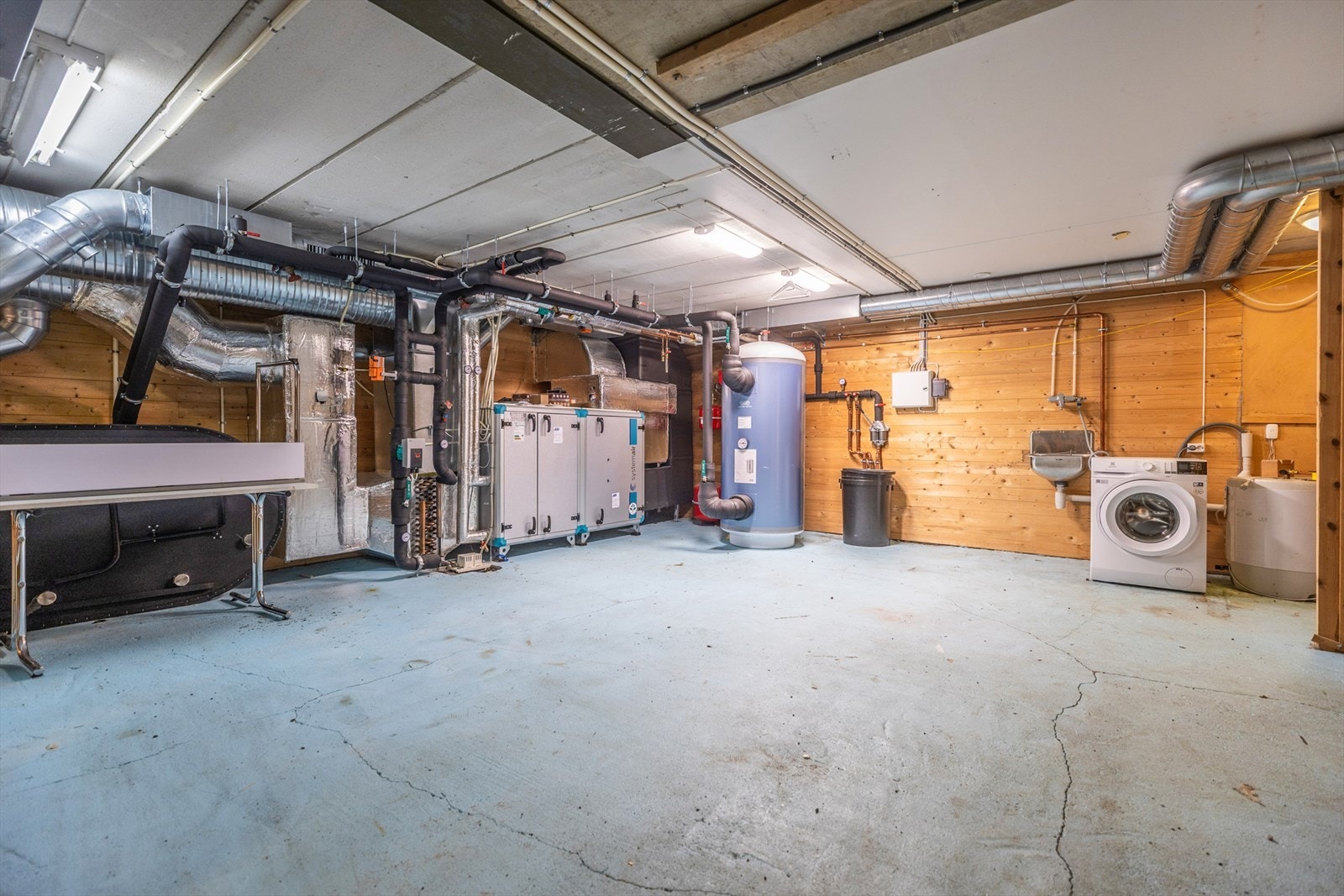 Teknisk rom kontorbygg Galleribilde