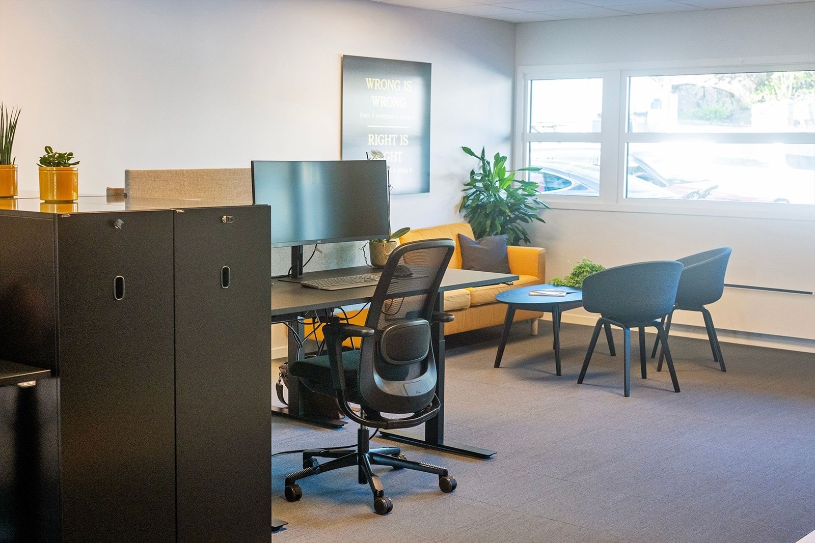 Åpen kontorløsning - Lyse og fine kontorer med lysinnslipp/vinduer i 2 retninger Galleribilde