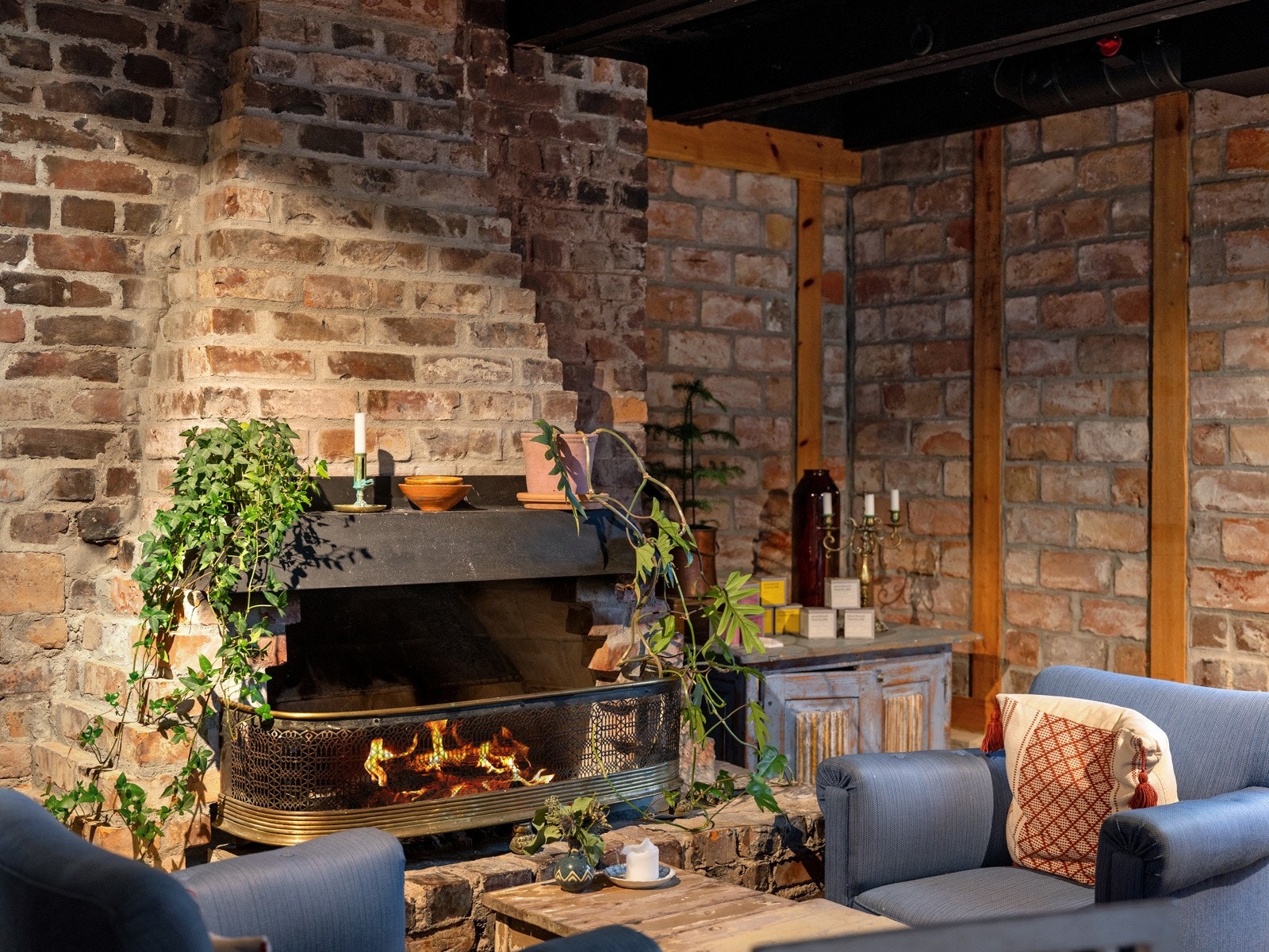 De historiske elementene ved bygningen er viktig for husets identitet, og står fortsatt sterkt etter restaureringen. Galleribilde