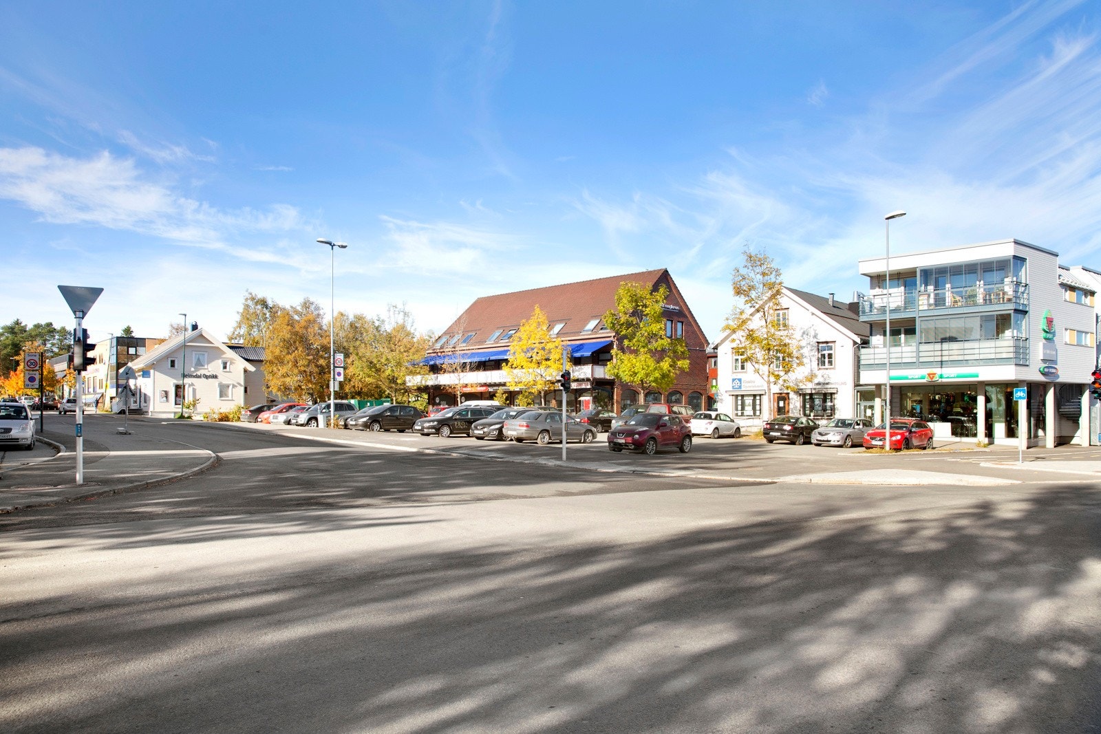 På Heimdal finner du også helsetjenester som tannlege, lege, helsestasjon, optiker og fysioterapeut. Galleribilde
