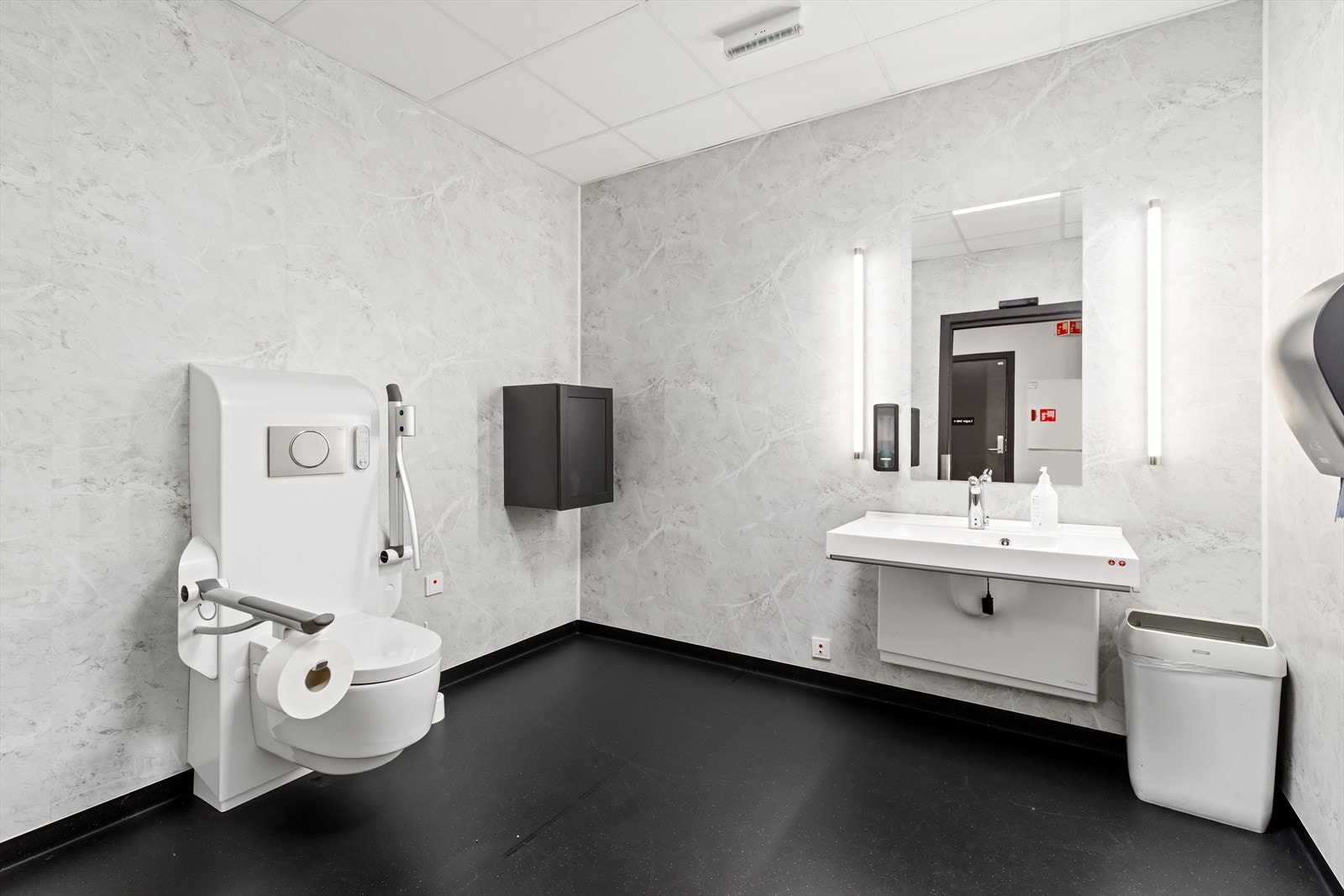 313082_3W1A0804.jpg Galleribilde