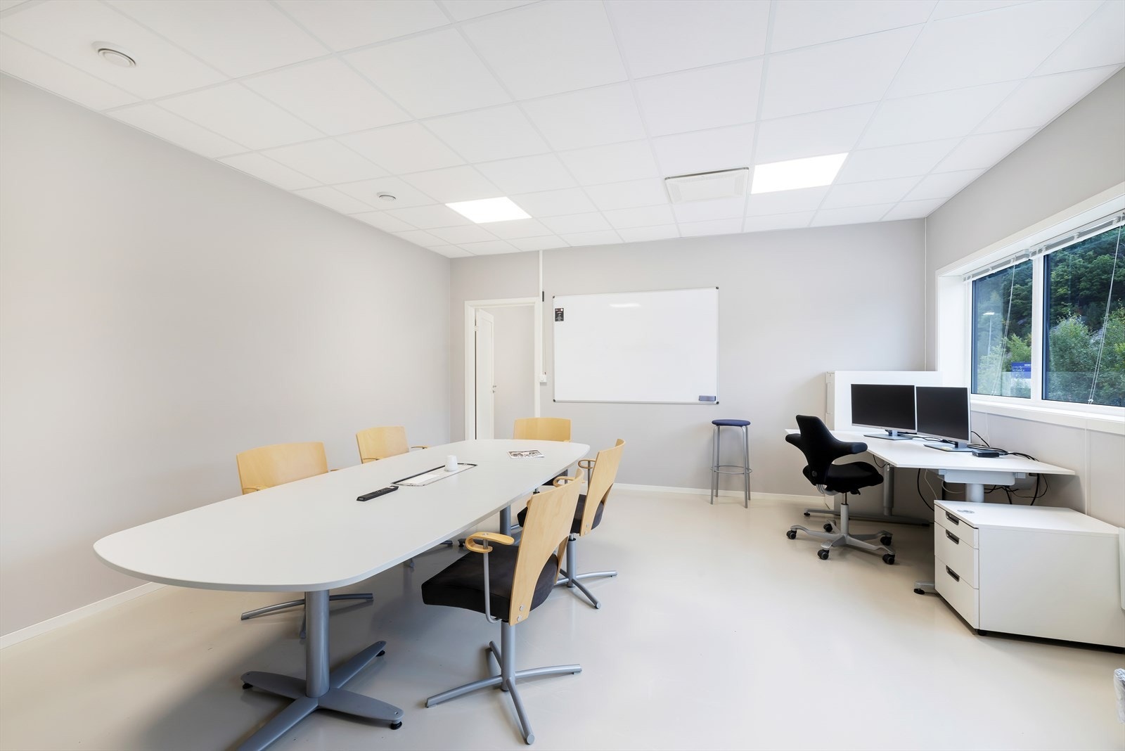 Mulig kontor eller møterom, mulighet for tilgang til vann og avløp Galleribilde