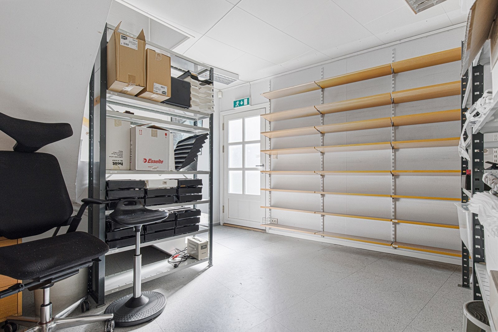 Det var tidligere også pakkeavdeling for Akademika i denne etasjen, dem er fortsatt i bygget Galleribilde