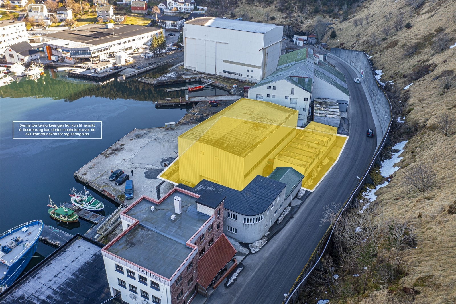 I bakkant av eiendommen er det brakker for beboelse- og fellesrom Galleribilde