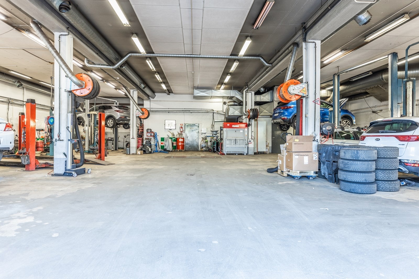 Verkstedhall Galleribilde