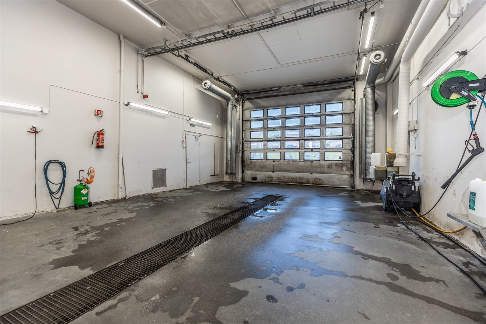 Vaskehall Galleribilde