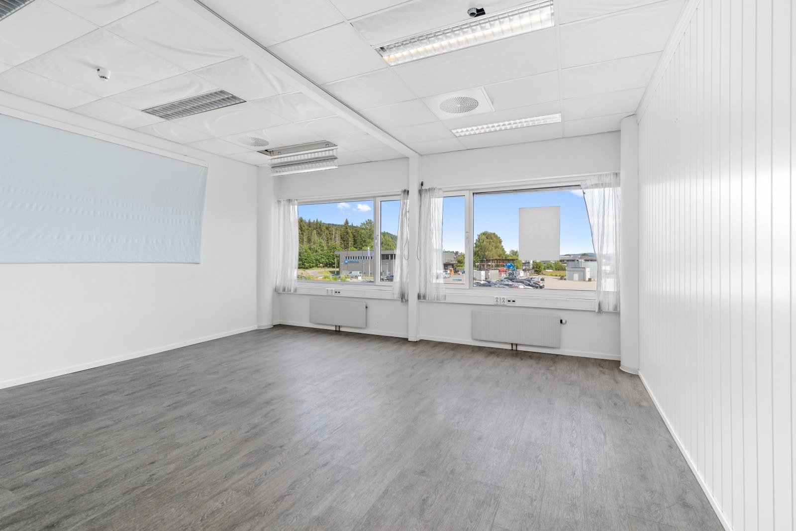 300424_3W1A2429.jpg Galleribilde