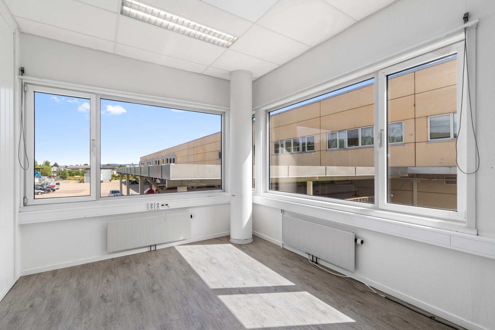 300424_3W1A2443.jpg Galleribilde