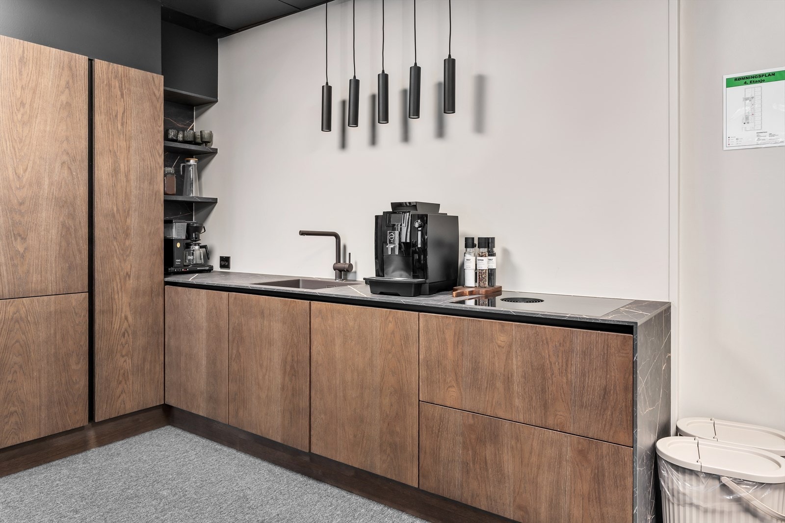 Flott og funksjonelt kjøkken Galleribilde