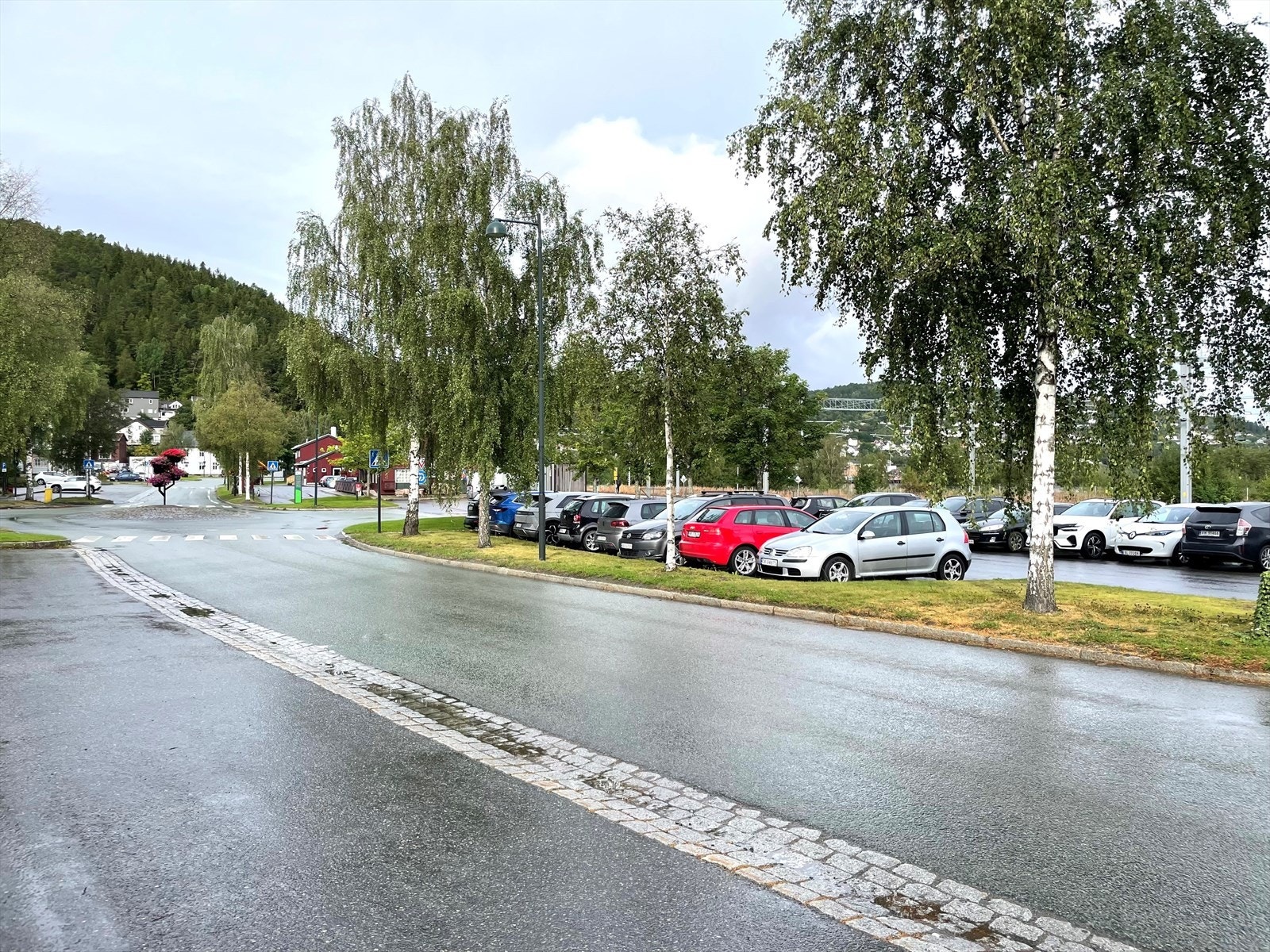 Dagparkering for togreisende Galleribilde