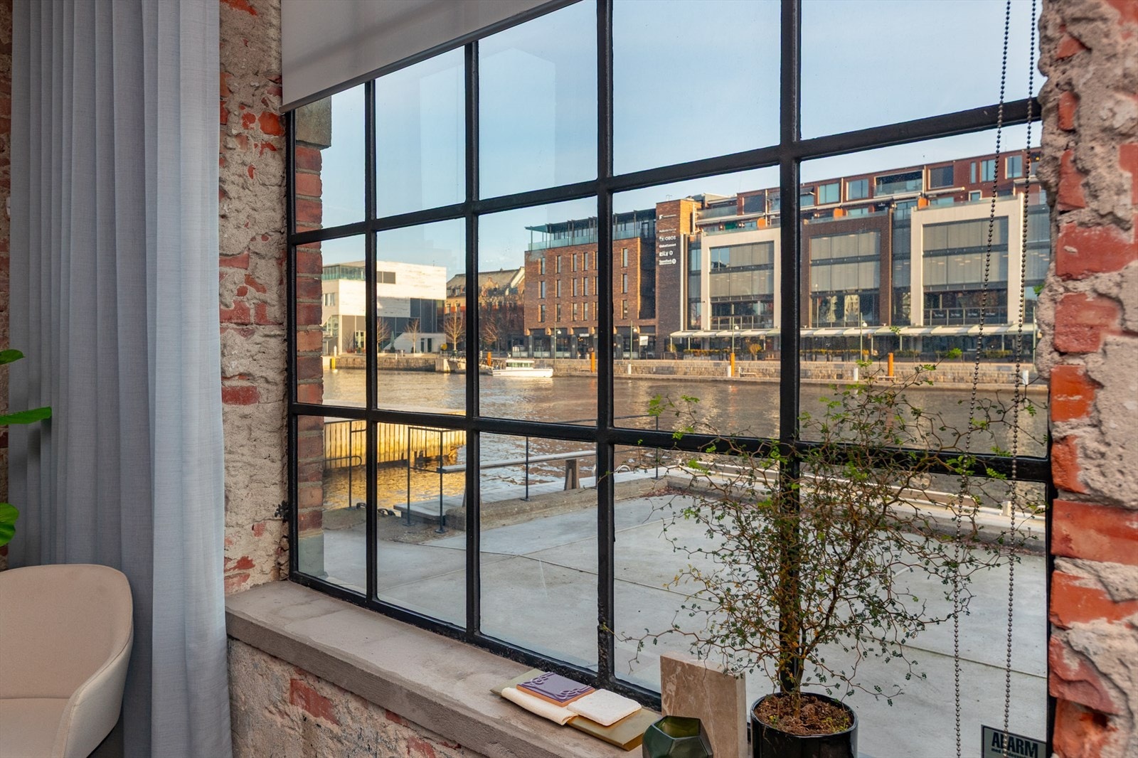 Sjekk denne utsikten fra kontoret :) Galleribilde